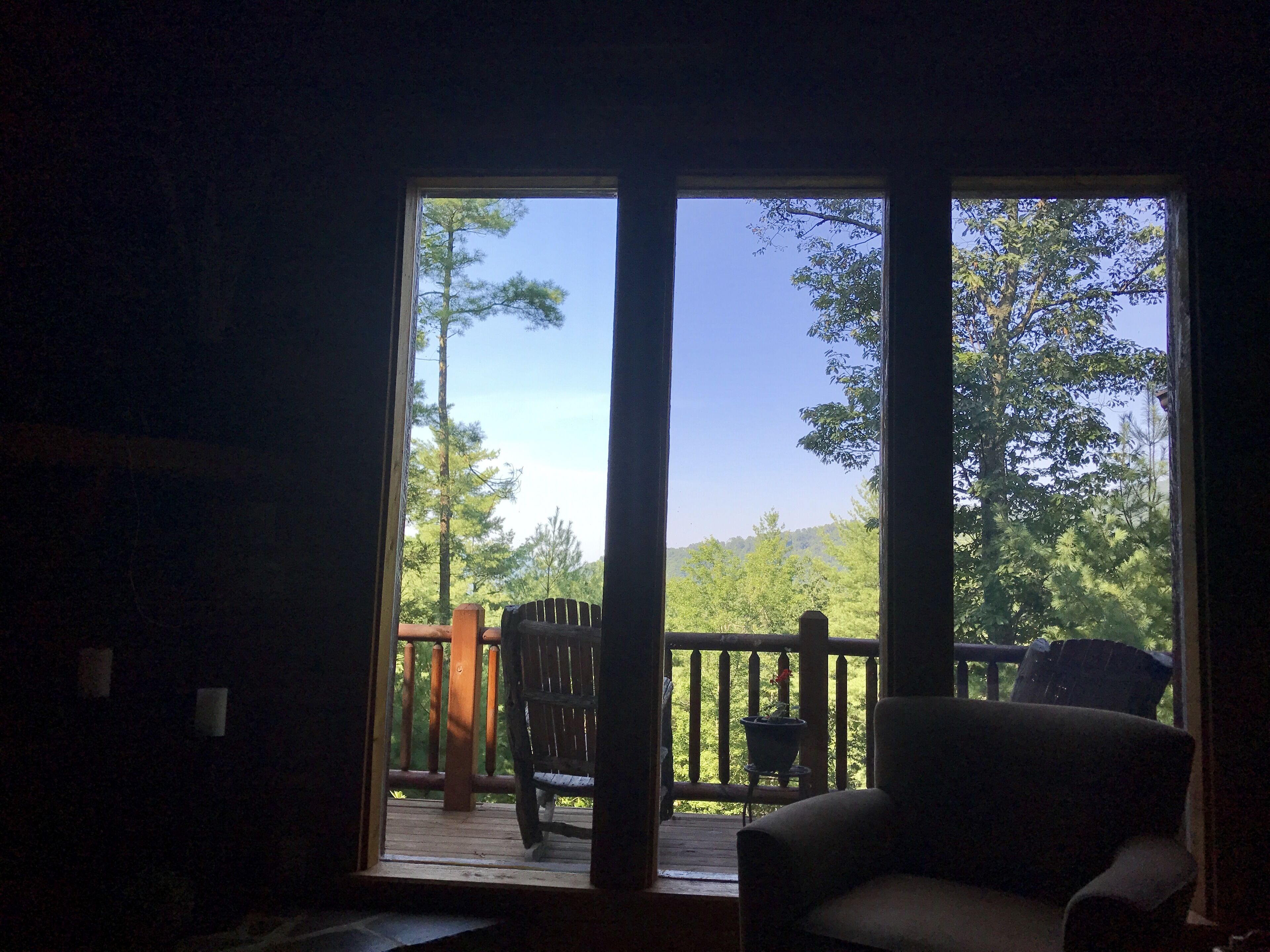 Watauga Lake Home! Hot tub, kayaks, Slip access & Mountain View!