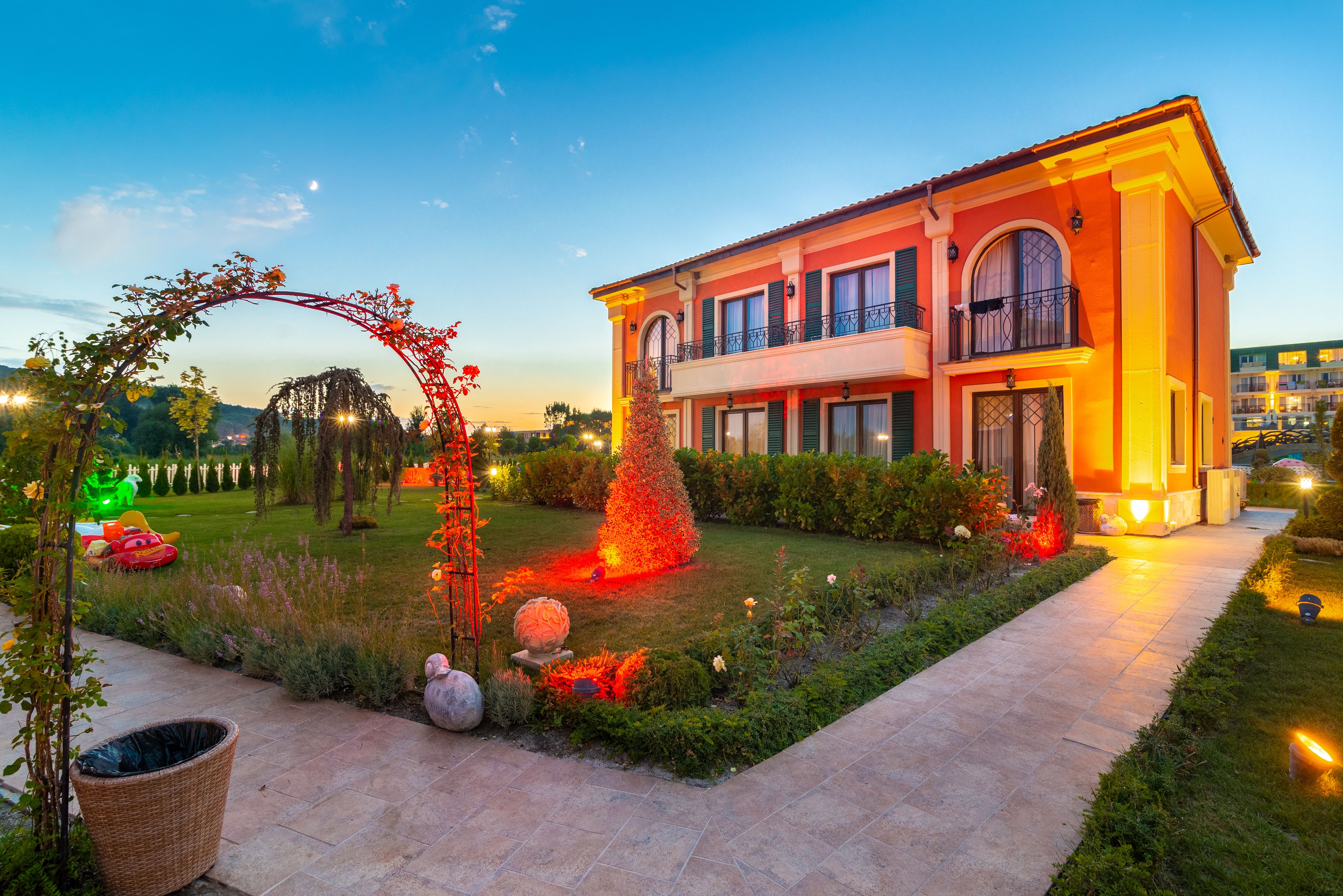Front of property - evening/night