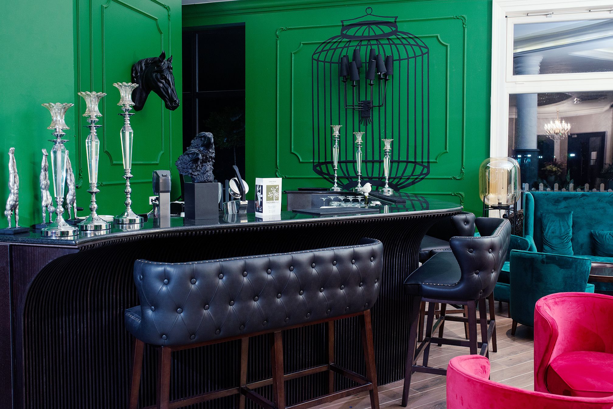 3 bars/lounges, beach bar