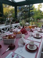 Desayuno continental incluido todos los días