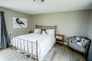 Talo (1 Bedroom) | 1 makuuhuone, silitysrauta/-lauta, ilmainen Wi-Fi, vuodevaatteet