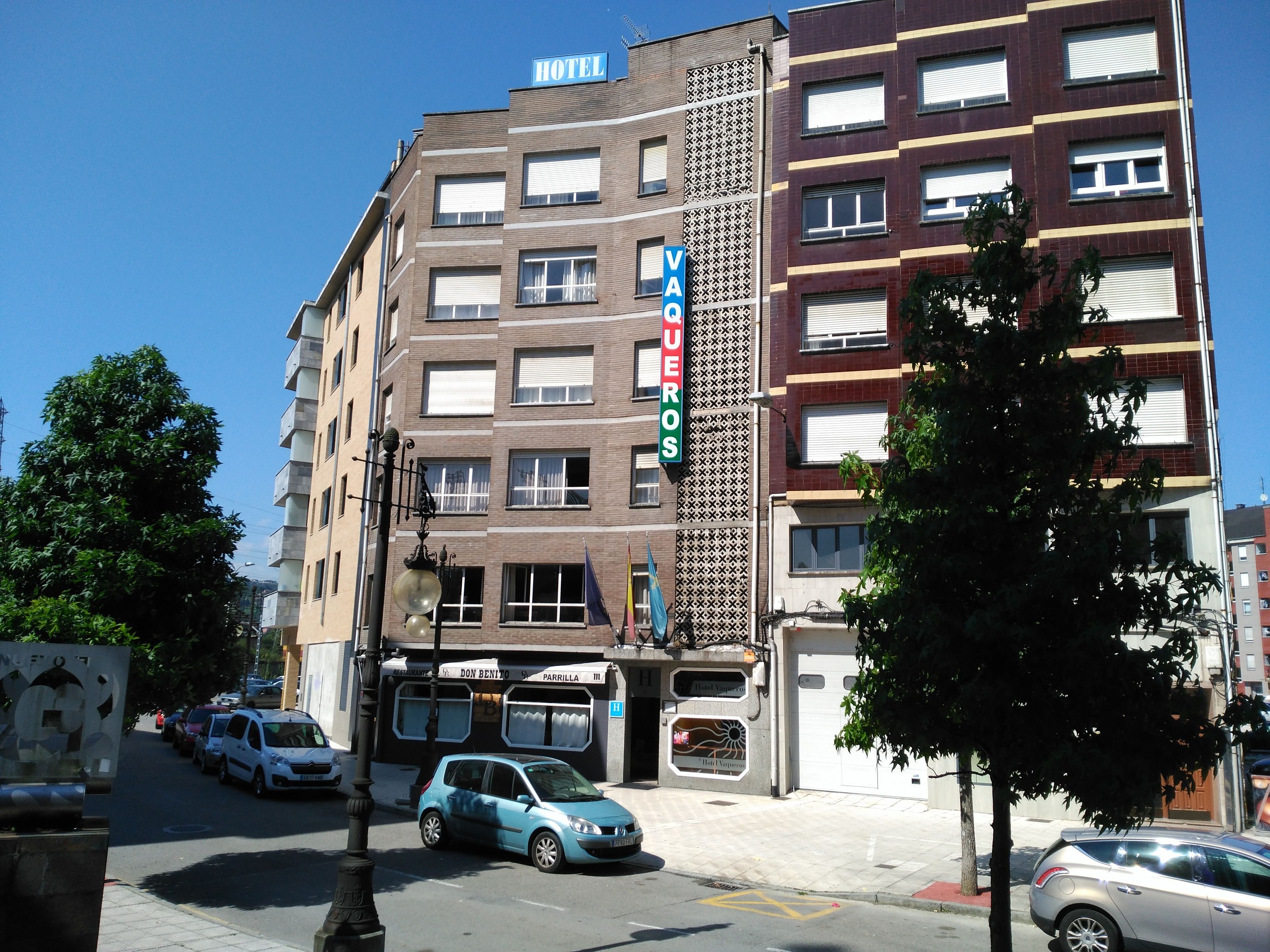Façana frontal de l'allotjament
