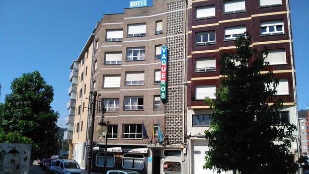Front of property - Hotel Vaqueros (Langreo)