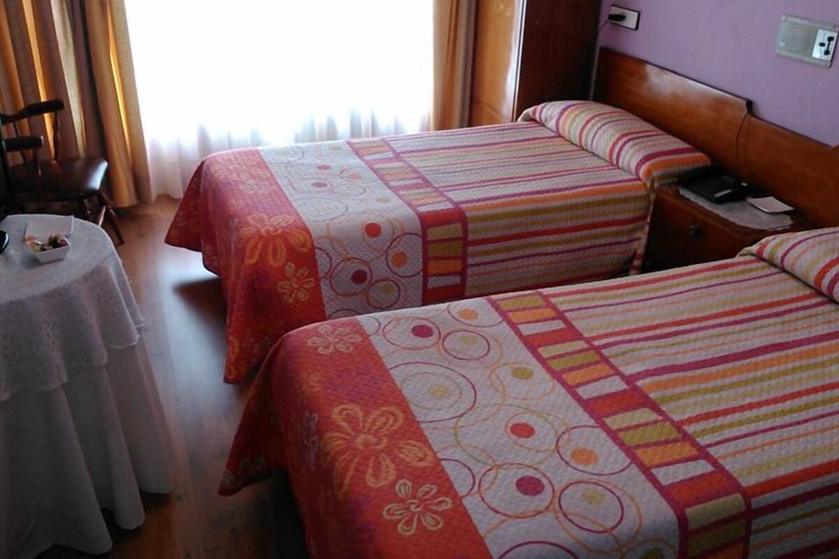 Cribs (free), WiFi (free), bed sheets