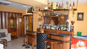Bar (on property) - Hotel Vaqueros (Langreo)