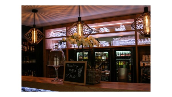 Bar (on property) - B&B Sasput (Hasselt)