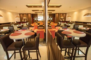 Restaurant - Carlton Plaza Torre (Araxá)