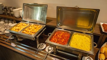 Gratis morgenmadsbuffet hver dag