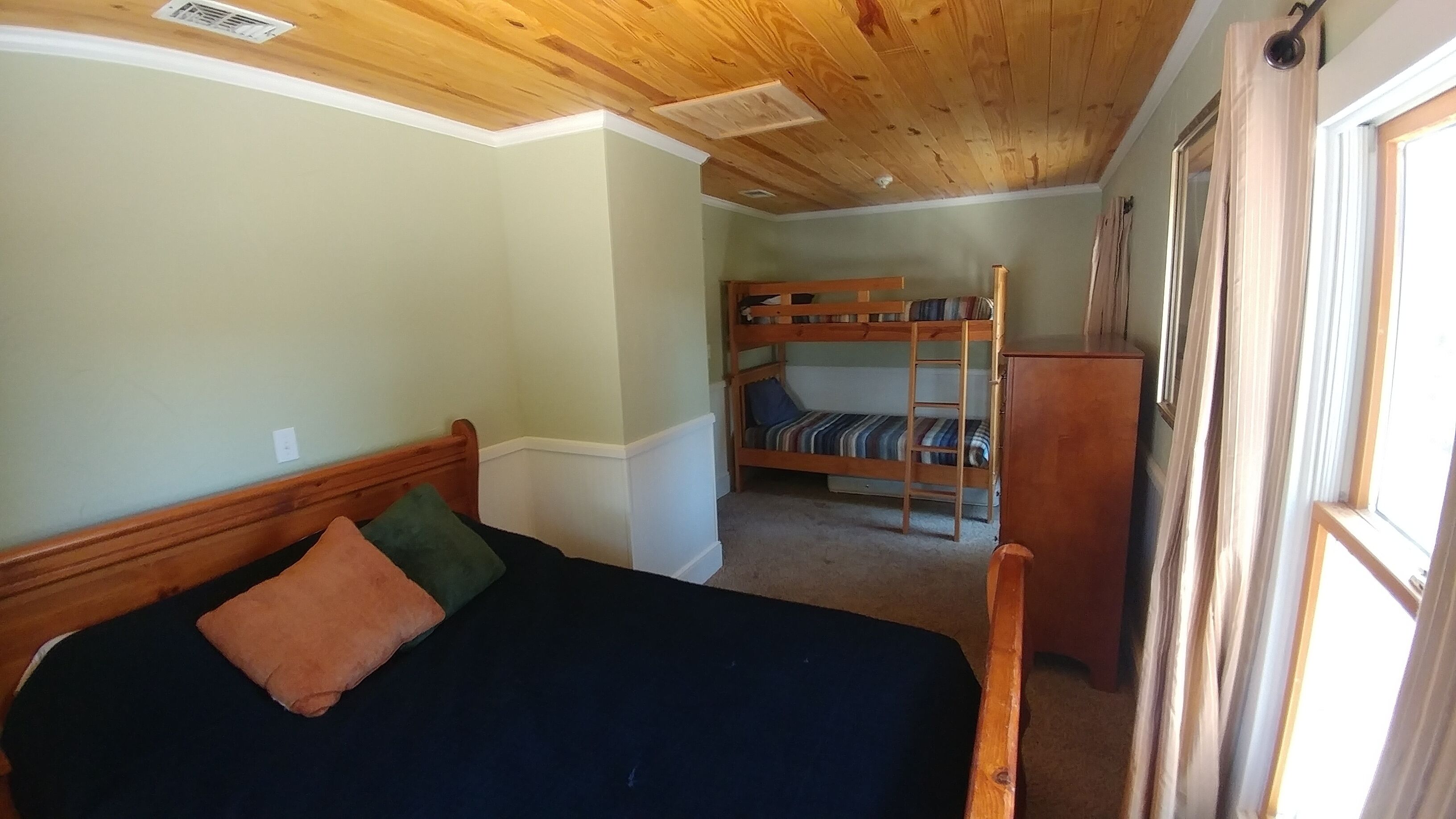 Huge Lake Home with beautiful views, dock and lake access - sleeps 19