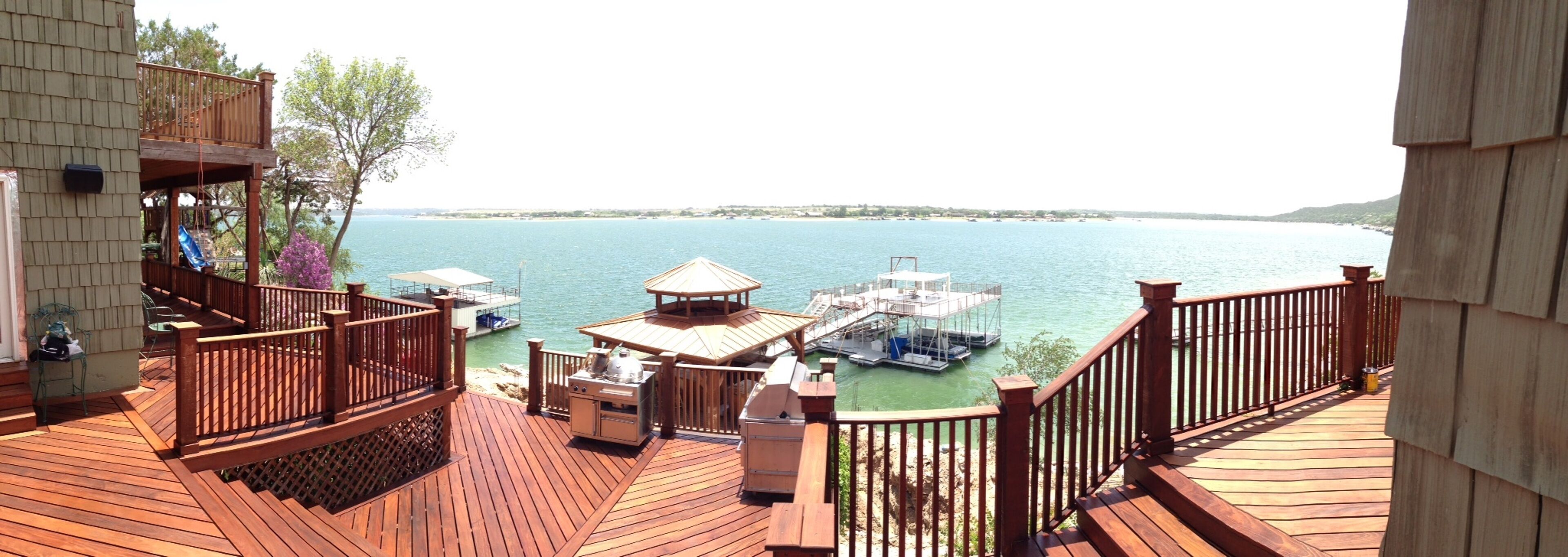 Huge Lake Home with beautiful views, dock and lake access - sleeps 19