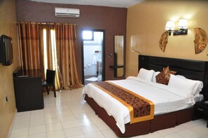 Double Room Single Use, City View