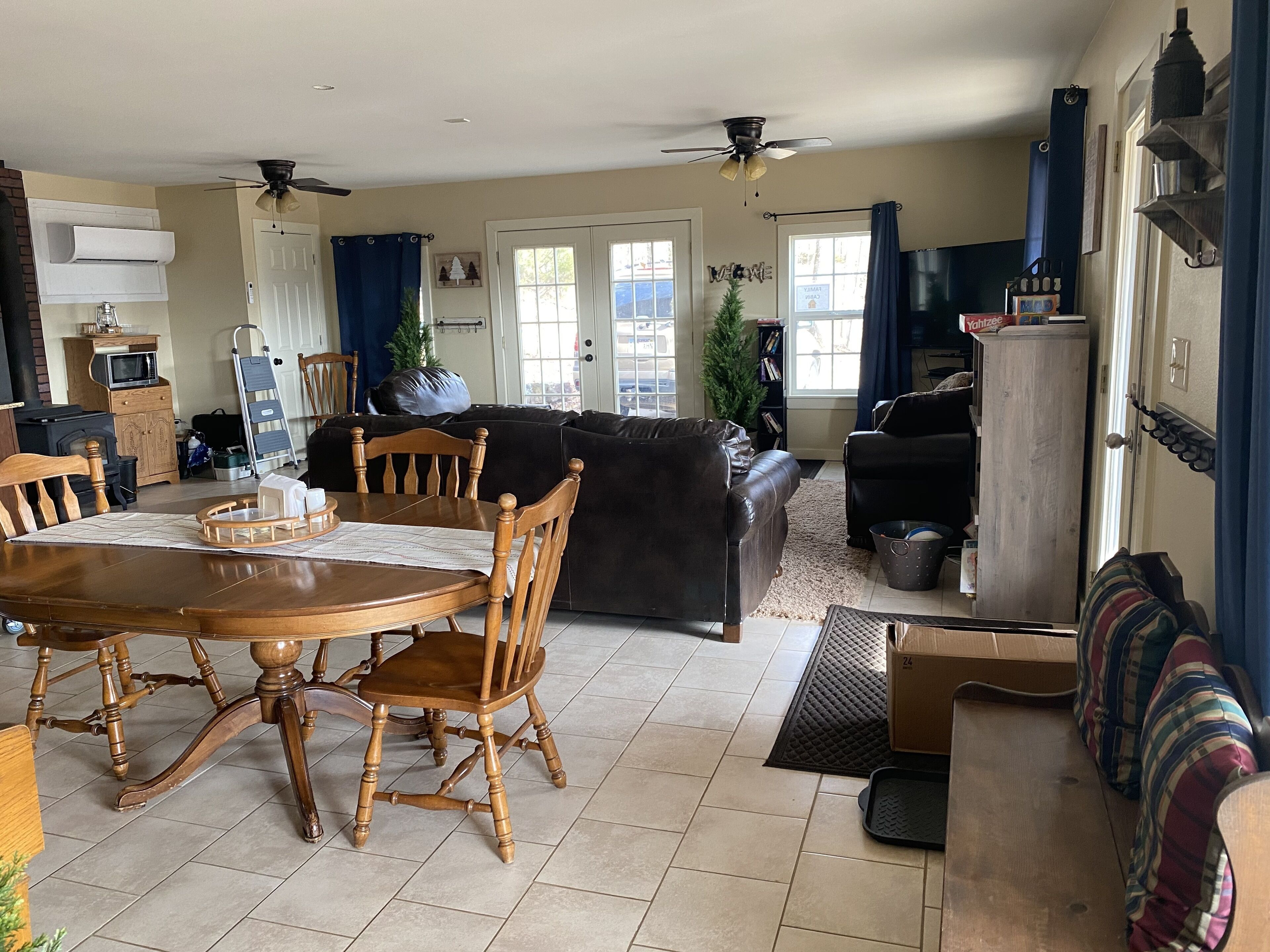 Smart TV, DVD player, books, video library