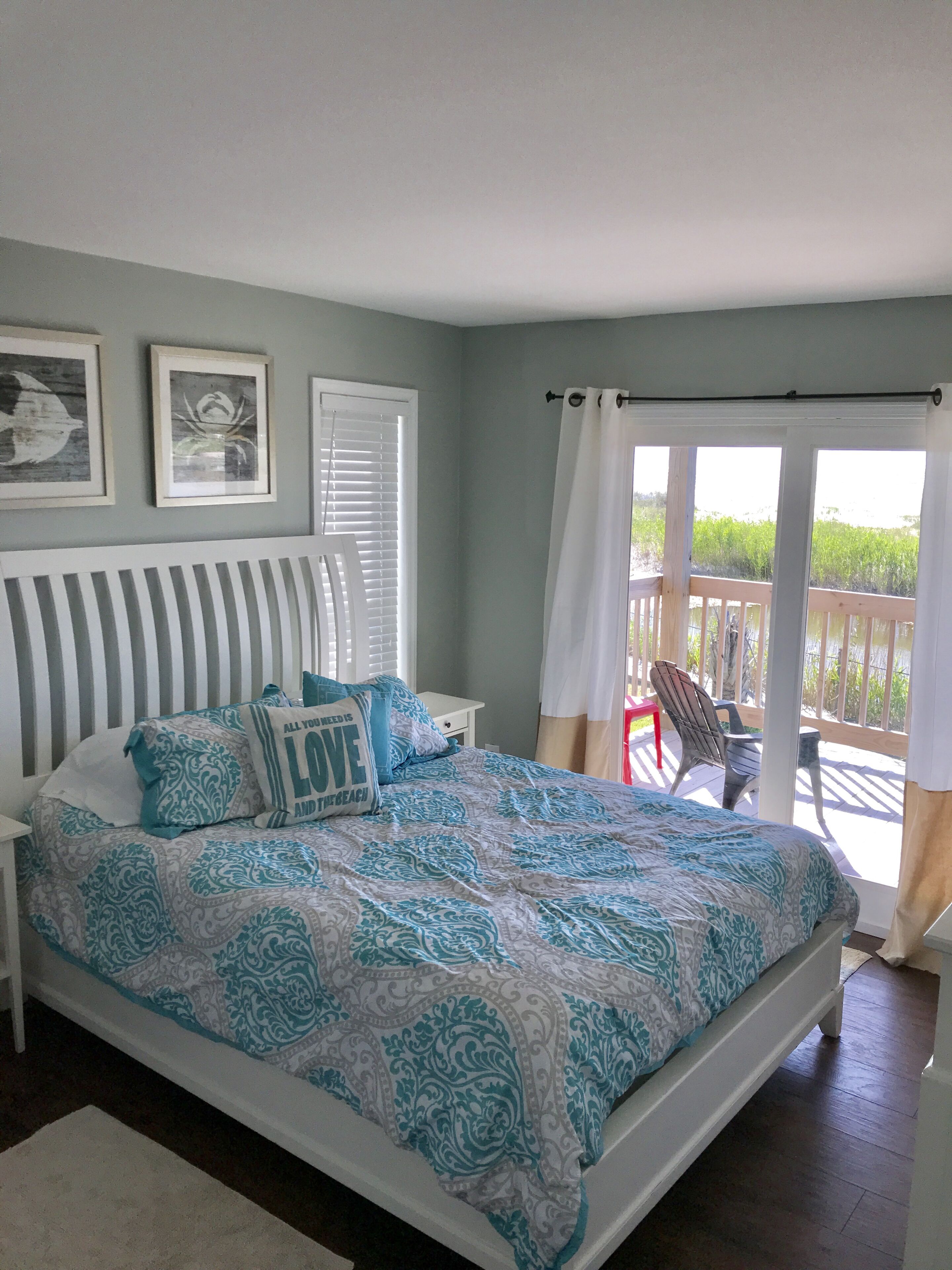 4 bedrooms, free WiFi, bed sheets