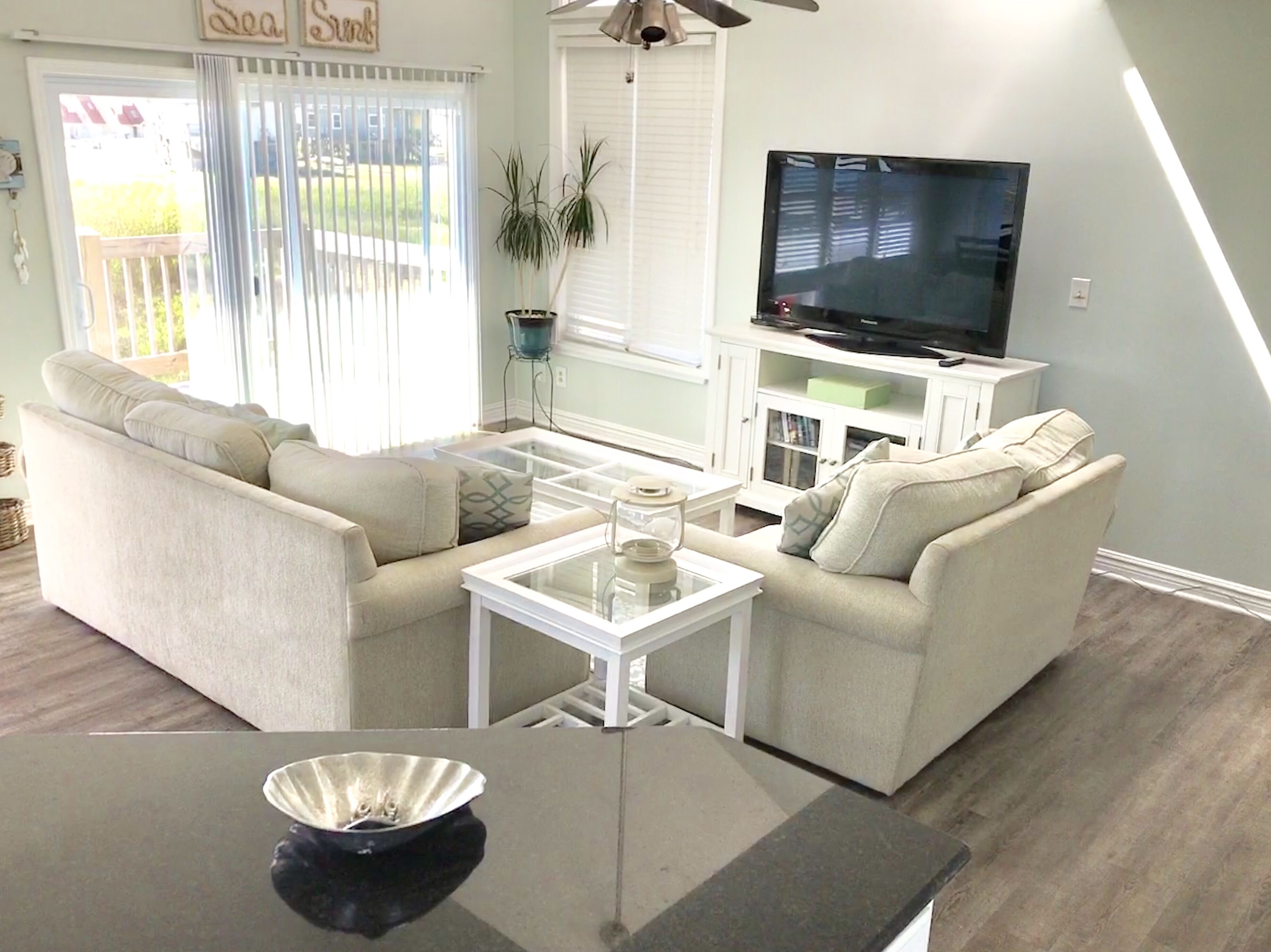 Unobstructed Ocean and Sound Views...Great Fall Rates Available!  Great Fishing!