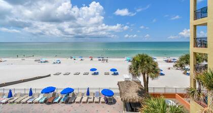 Seaview 305 "Beautiful Oceanfront Condo" avec tout le confort de la maison