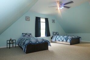 6 chambres, fer et planche à repasser, Wi-Fi gratuit, draps fournis