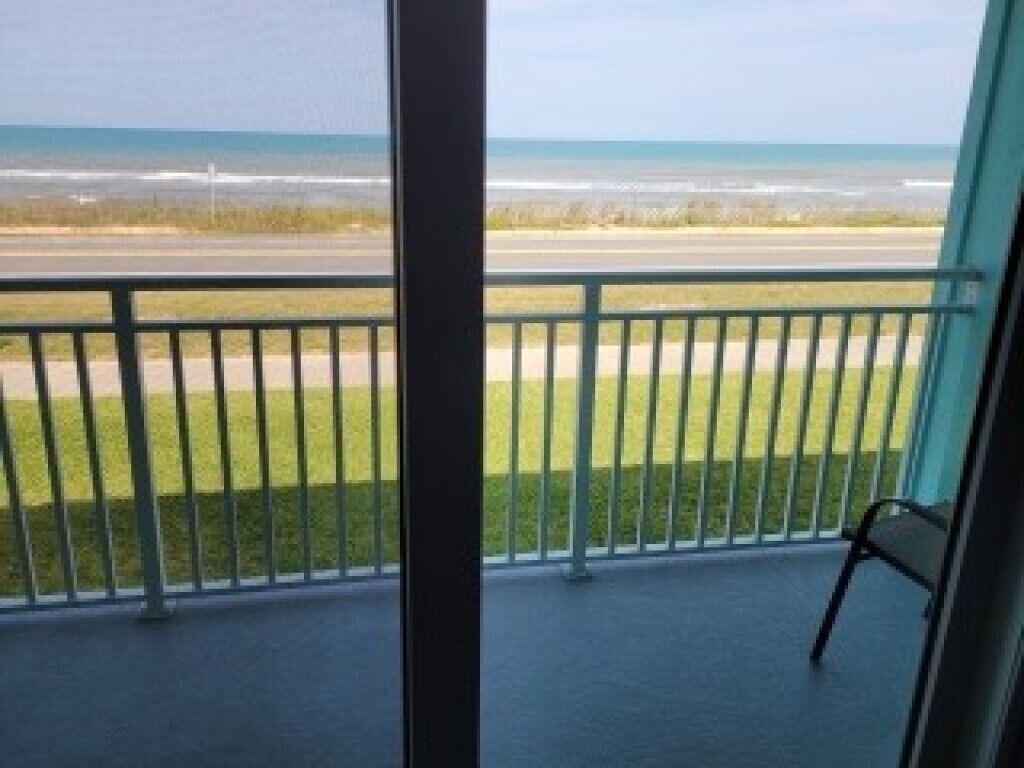Balcony off of master bedroom-east-facing (sunrise!)