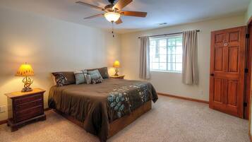 3 bedrooms, bed sheets