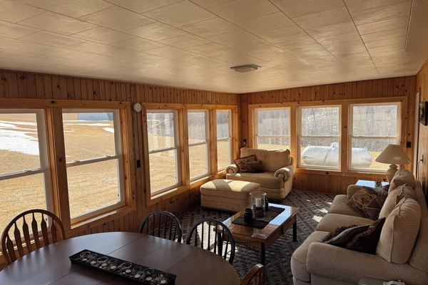 TV, videospill, DVD-spiller og filmbibliotek