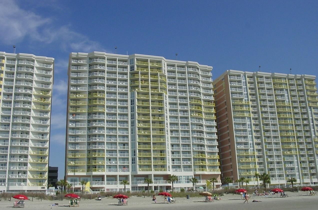 Bay Watch Resort center tower.