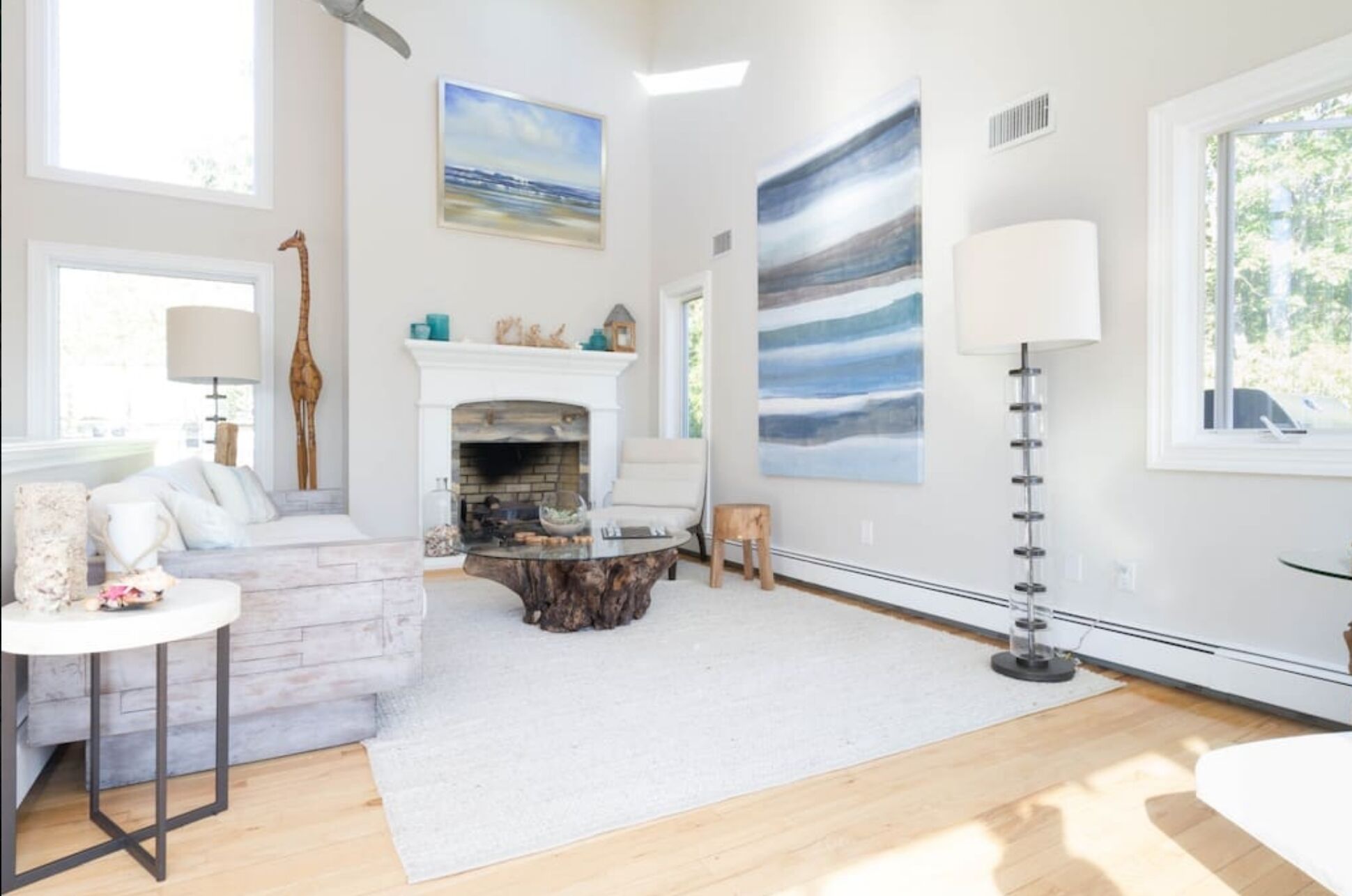 Sayville Area-Exquisite Beachhouse, Stunning, Picturesque, Huge Hot Tub, Private