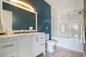 Bathtub, hair dryer