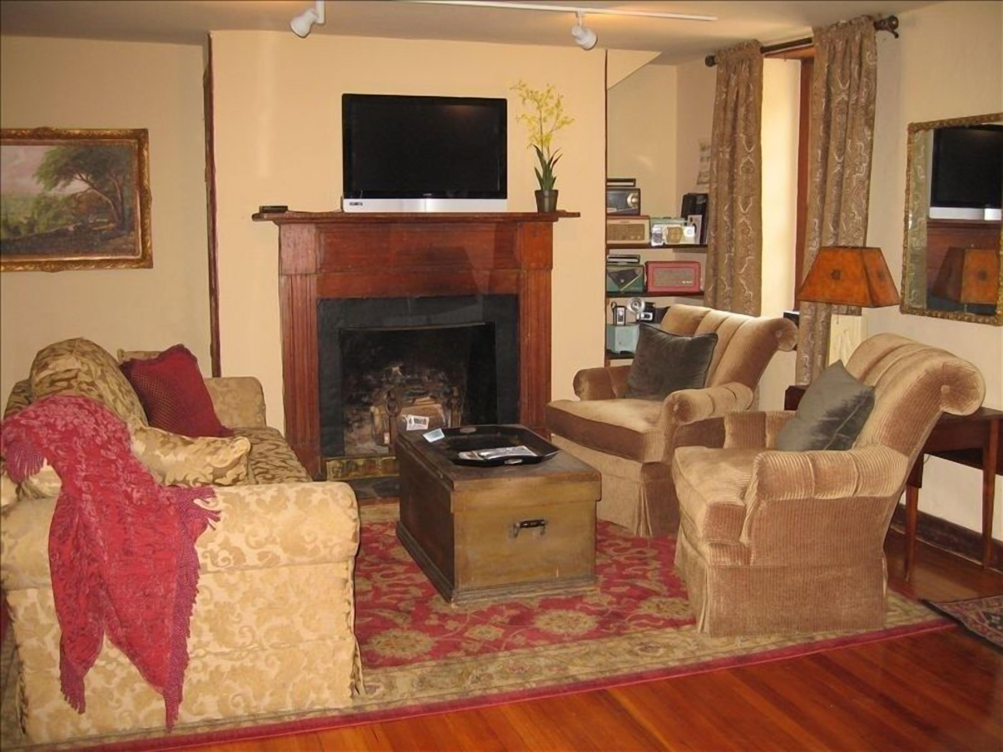 The Oldest Stone Home in New Hope, Pa. Built in 1743