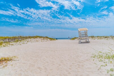 Cute, Clean and Pup Friendly!!!!