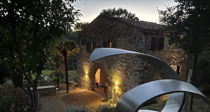 Quiet and Beautiful Property, Large Pool, Airco in bedrooms
