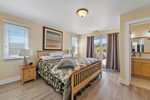 4 chambres, fer et planche à repasser, Wi-Fi, draps fournis