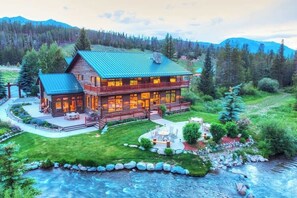 Exterior - Waterfront, 10min>Ski, Spa, Game Rm, 3 car heat gr (Breckenridge)