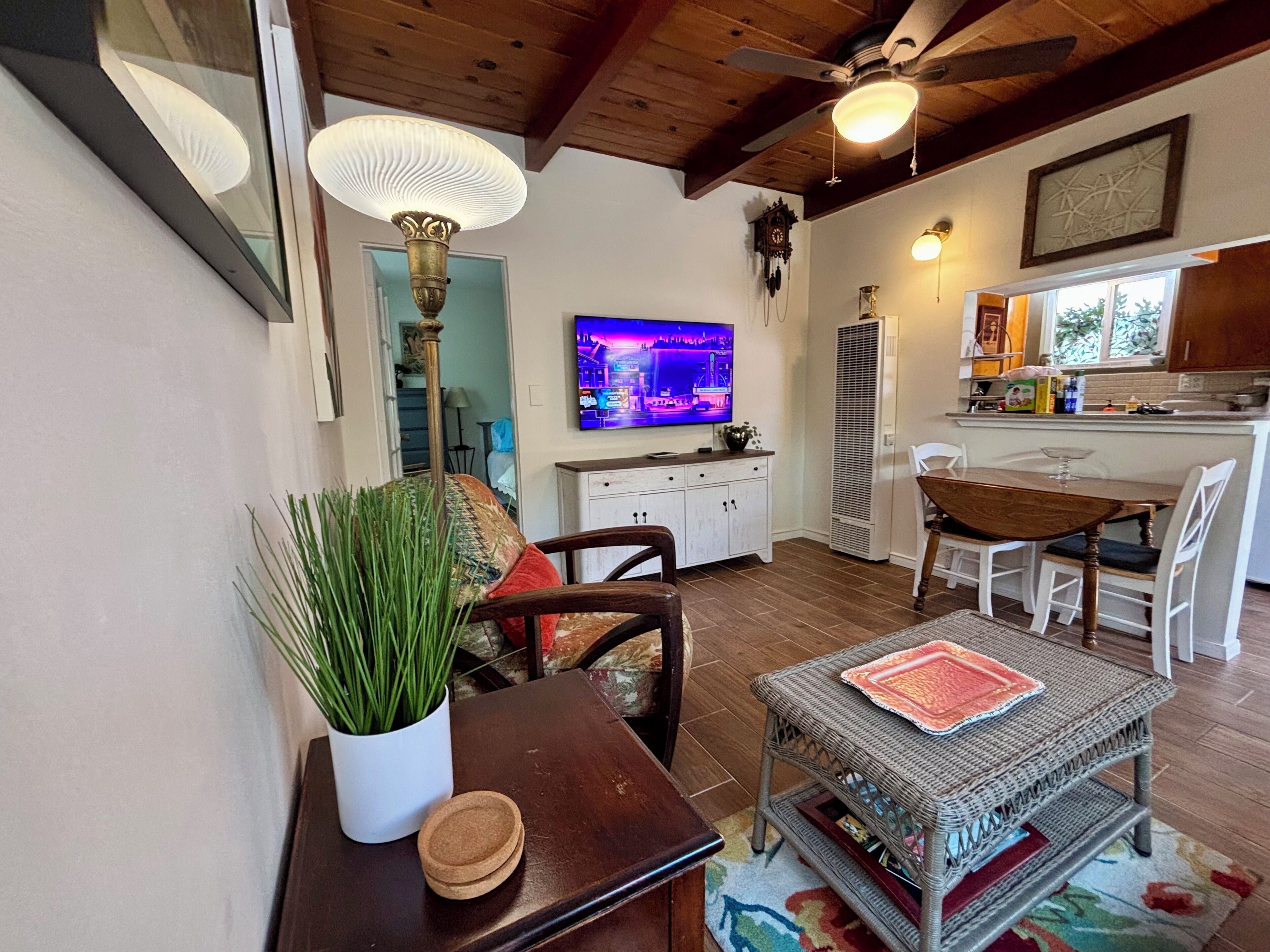 Smart TV, books