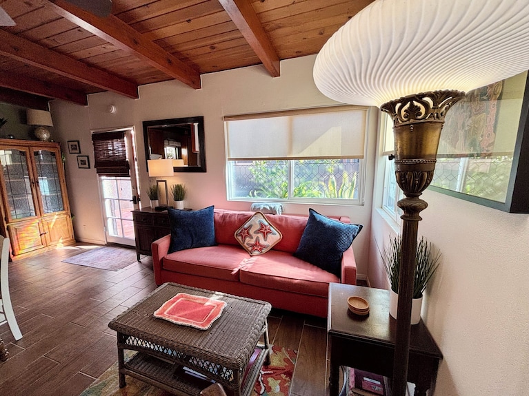 2026 @ The Starfish Cottage. Steps To Ocean. Relax & Enjoy The Beach. ️ ️ - Long Beach, CA
