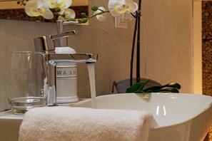 Équipements de salle de bain