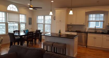 Seaside Heights-Family Friendly Upper Unit 3 Bed rooms 2 Bath Sleeps 6