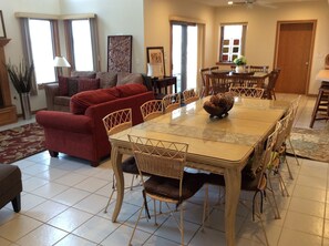 Interior - Unique Family Home Overlooking Beautiful Wind Lake With 117' Lake Frontage (Wind Lake)