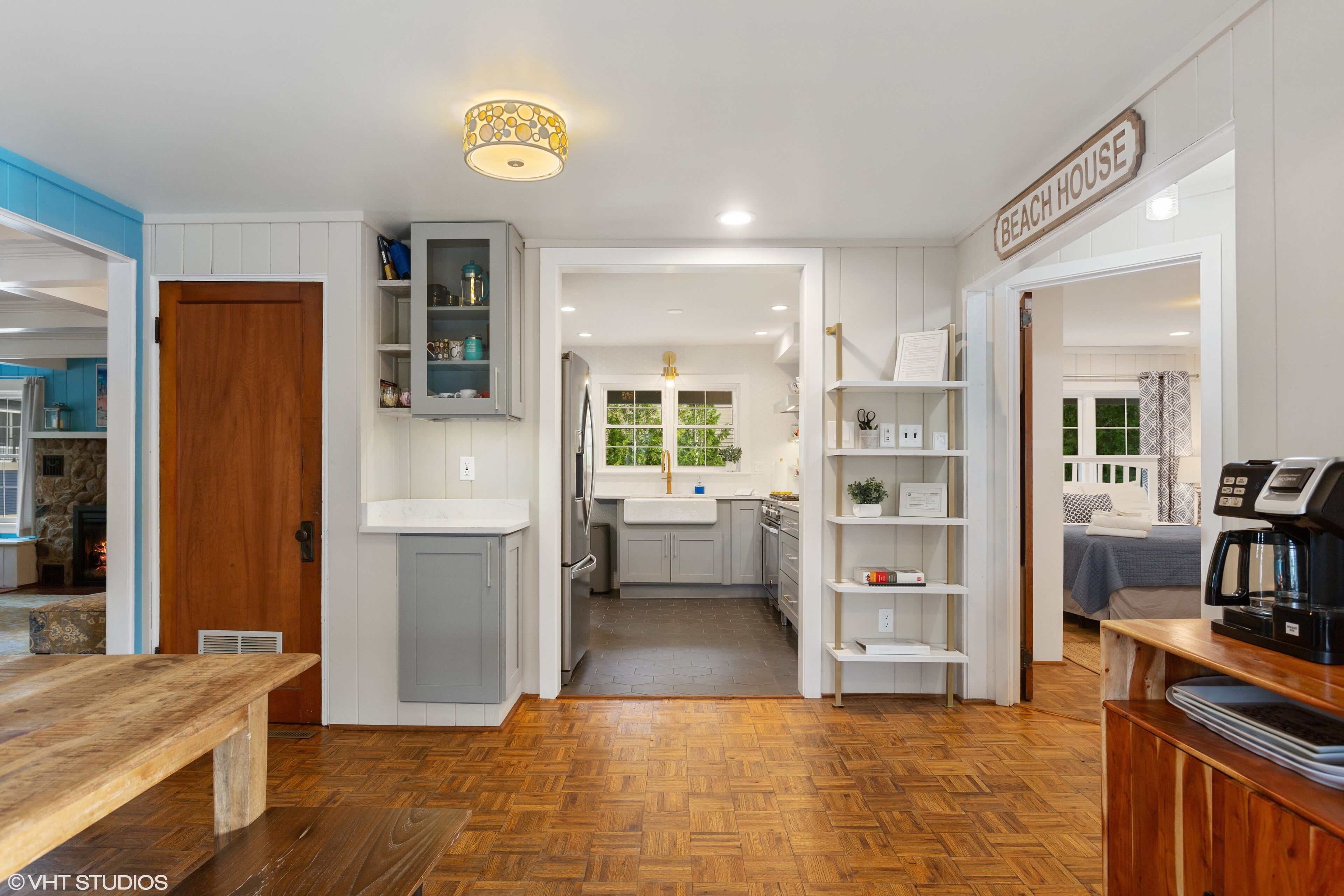 La Terrazza - 100 steps to the sand, private paved courtyard, gas fire pit