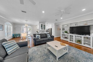 Smart TV, fireplace, DVD player, computer monitors