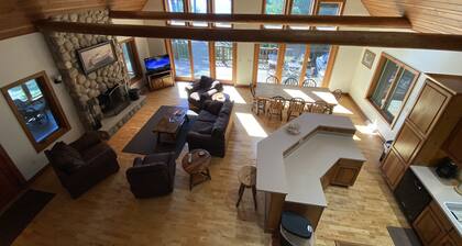 Beautiful Waterfront Property with Breathtaking Views.