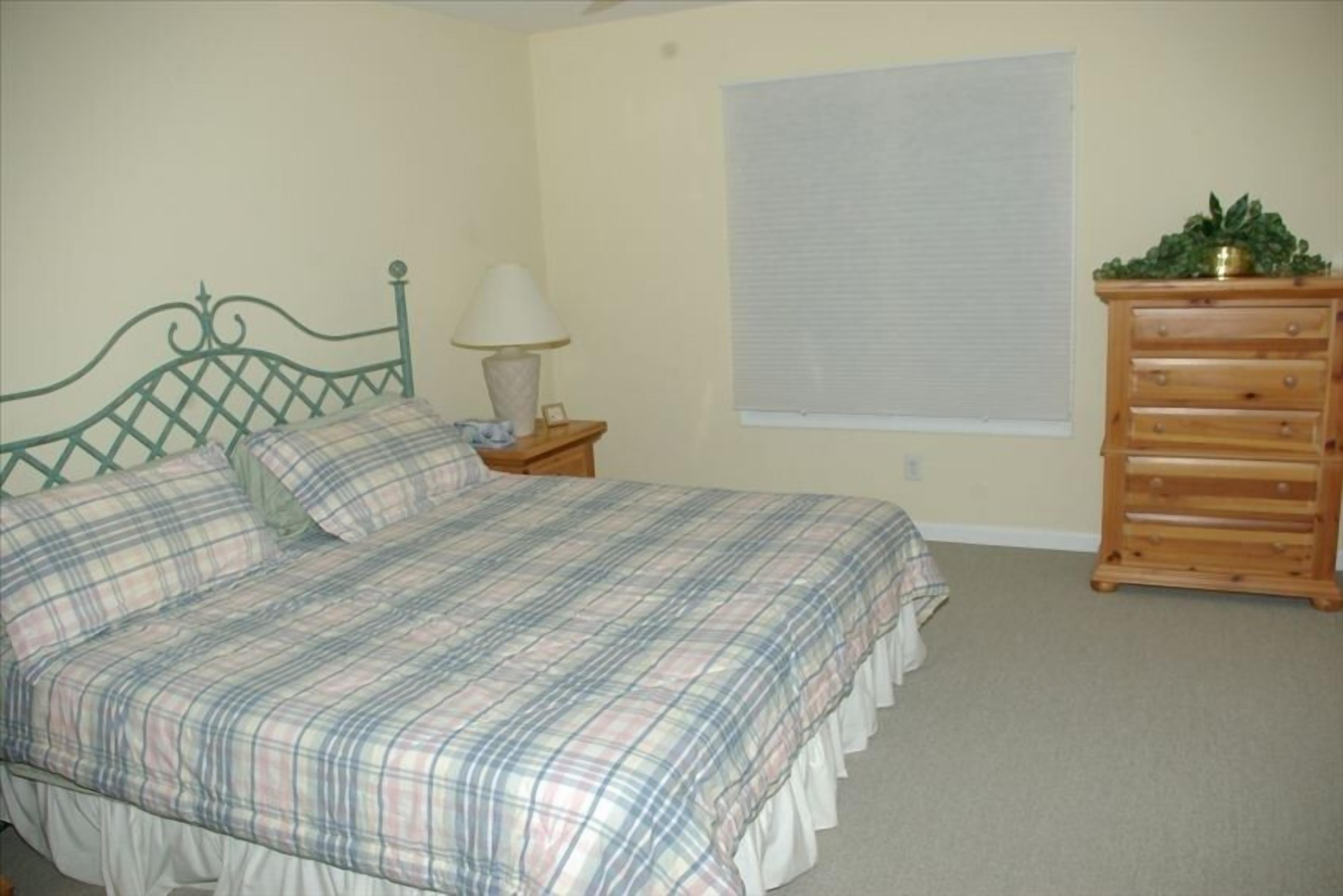 Great Multi-Generation Vacation Home on Beautiful Lake Keowee!