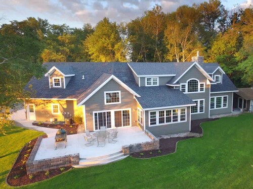 Paradise Point on Long Lake