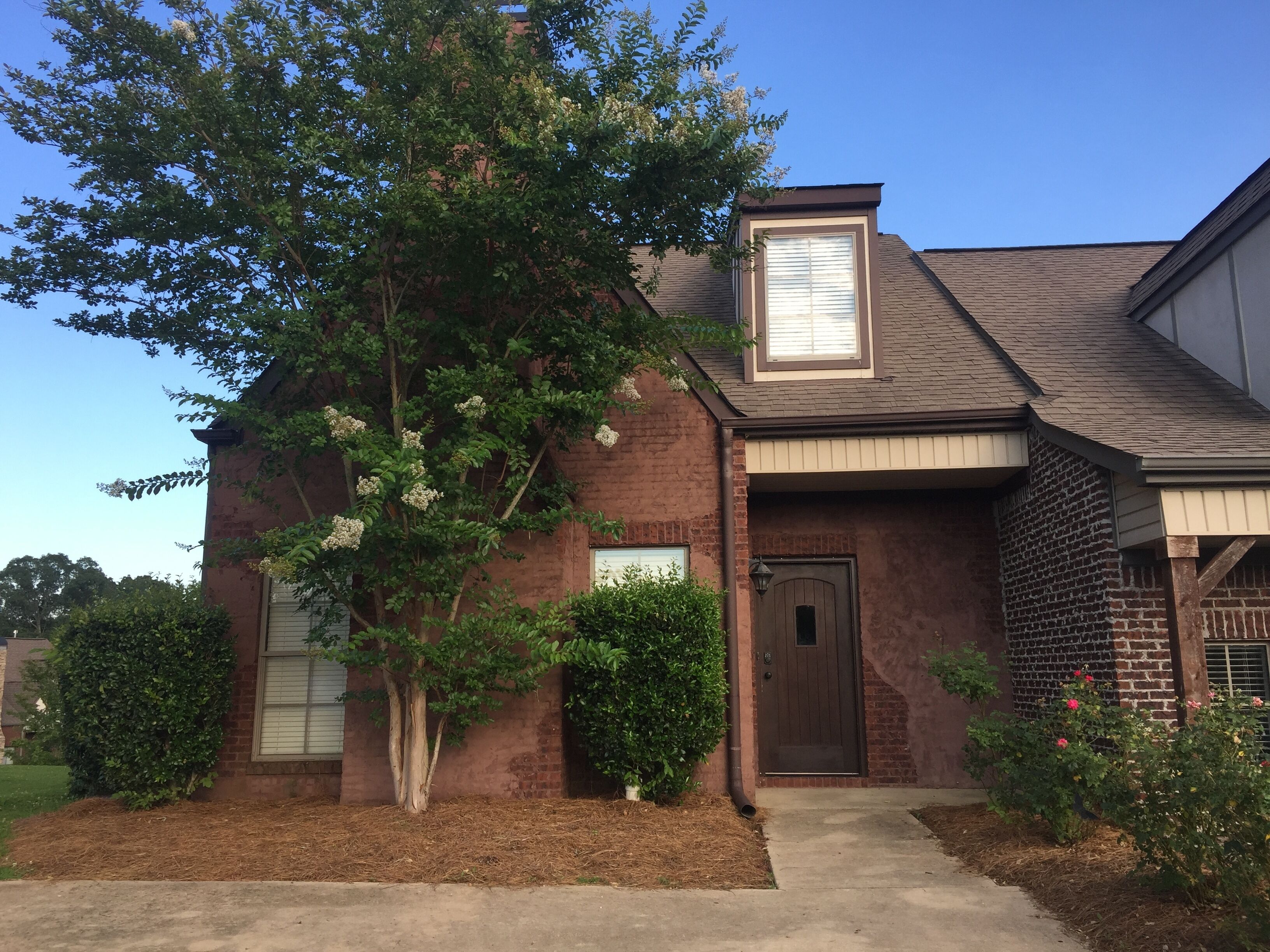 Lovely Private Town Home for Short Term and Long Term Rental