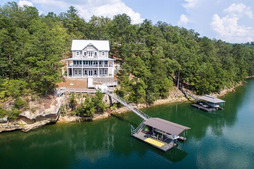 New Craftsman Lakefront Home On Smith Lake