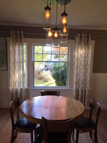 casual elegance in the heart of beautiful downtown Joseph Oregon