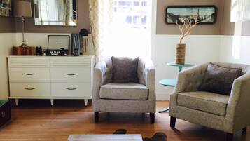TV, DVD player, ping pong, books