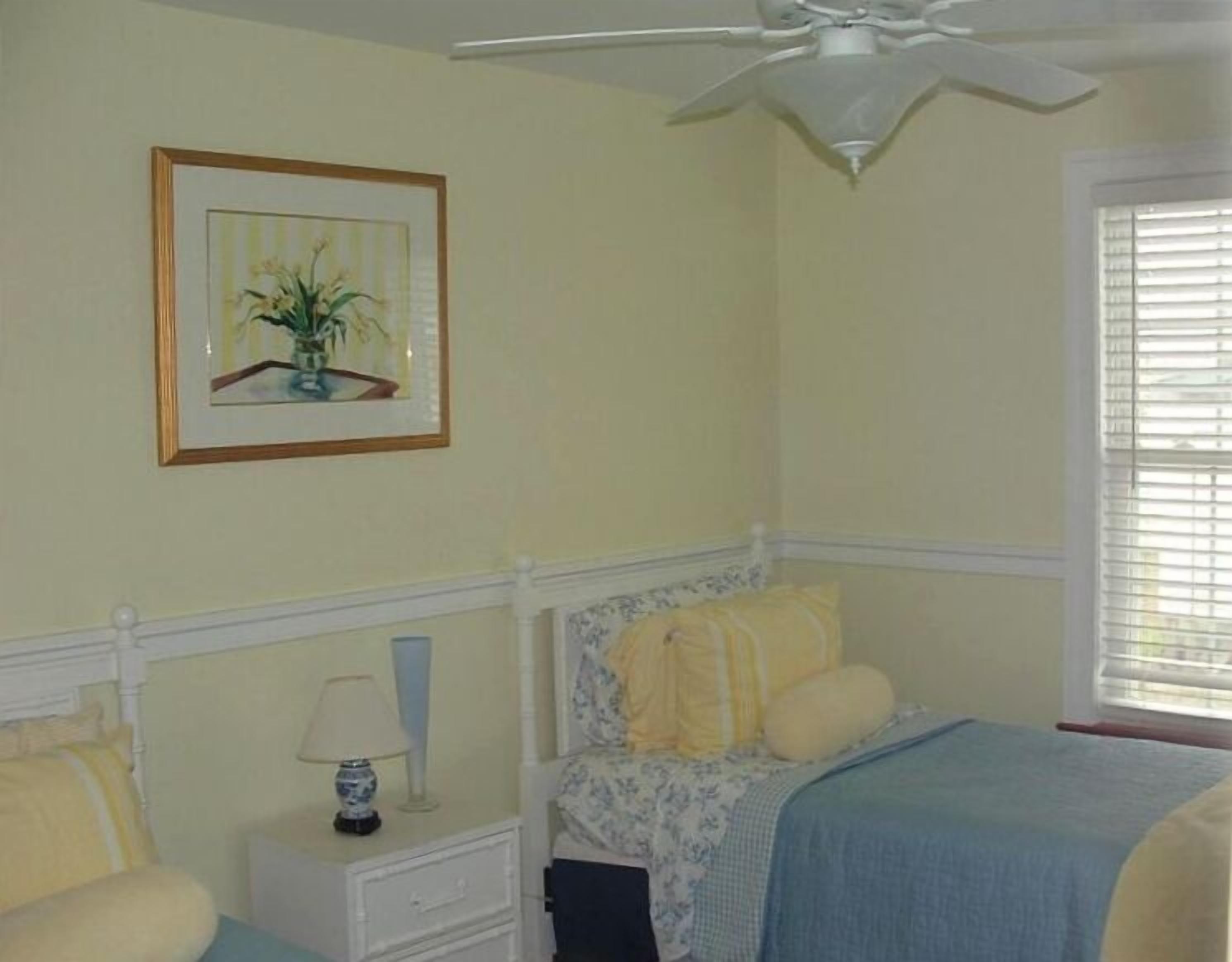 COASTAL ELEGANCE- PREMIER LOCATION - 5 HOUSES TO BEACH-RESIDENTIAL NEIGHBORHOOD