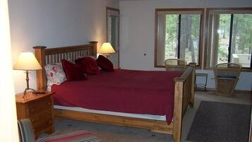 3 chambres, fer et planche Ă repasser, Wi-Fi gratuit, draps fournis
