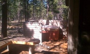 Tina de hidromasaje al aire libre