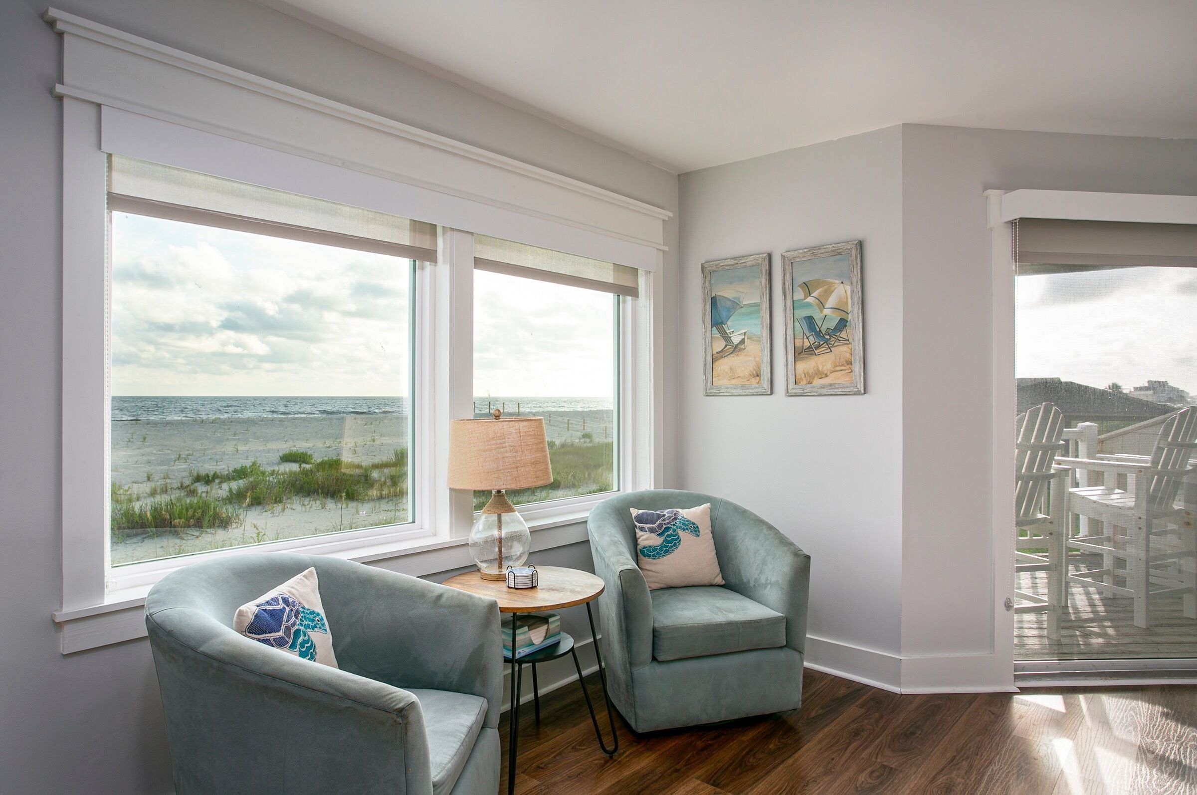 Sea la Vie: Oceanfront Peace & Relaxation (Fully Renovated 2021)