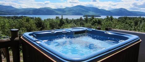 Bain à remous extérieur